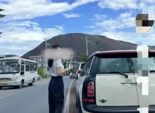 某大学地下停车场29分钏、老板娘8分25秒不雅视频流出