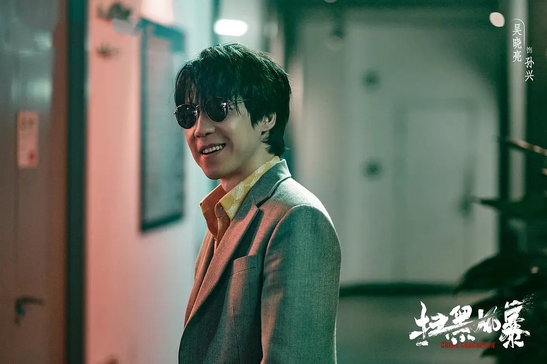 双眼皮很好看的男明星,一边单眼皮一边双眼皮的男明星