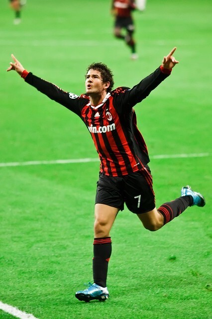 前有迪马利亚后有马丁内斯,小罗和内马尔巅峰期