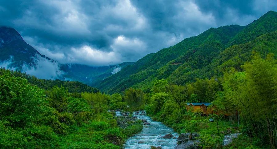 桂林雁山猫儿山,广州出发6天最适宜赏秋旅游