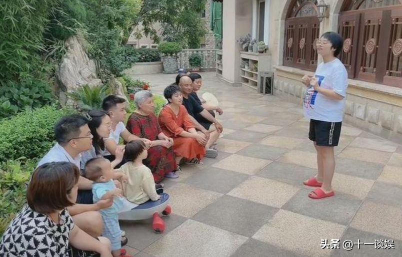 彩虹夫妇直播带货翻车,被投诉卖三无产品,曾自曝4000万买别墅