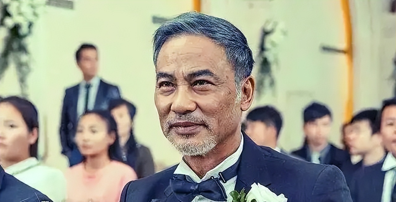 有种帅叫“中年大叔”！这6位大牌男星，越老越有男人味