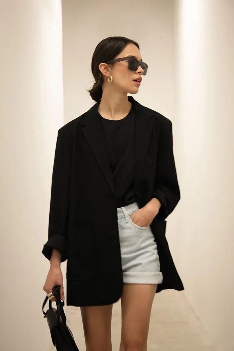 夏天穿黑色还是白色衣服好看,夏天来了穿白色好看还是黑色好看