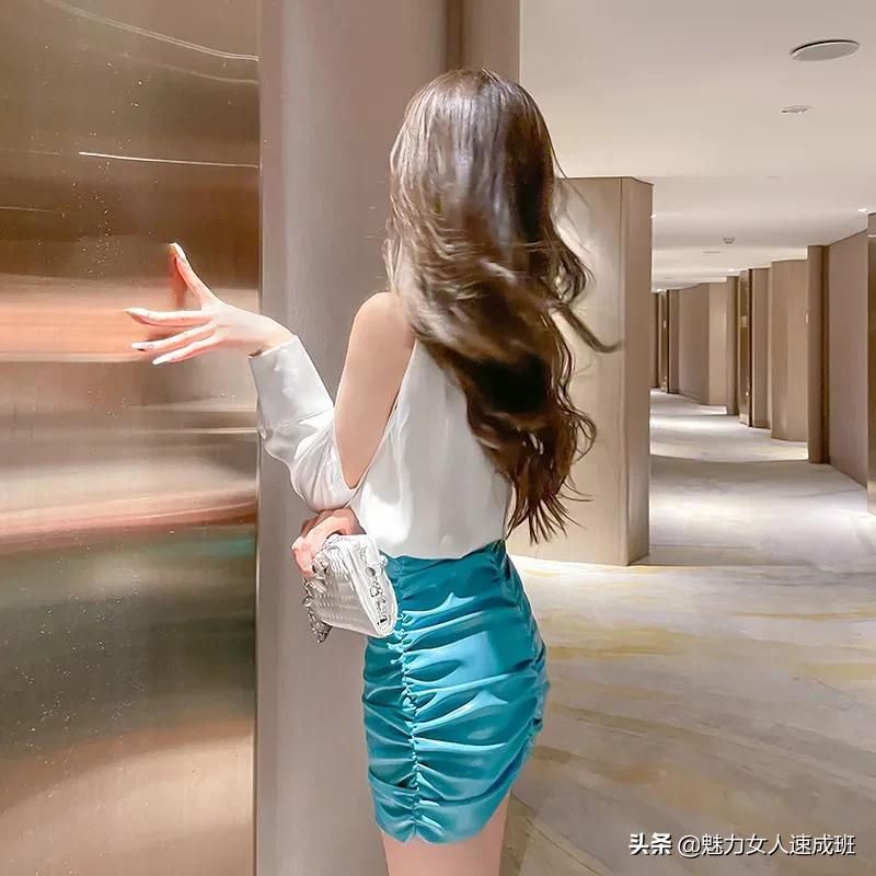 格子韩版显瘦衬衣,格润雅女装气质v领时尚宽松衬衫