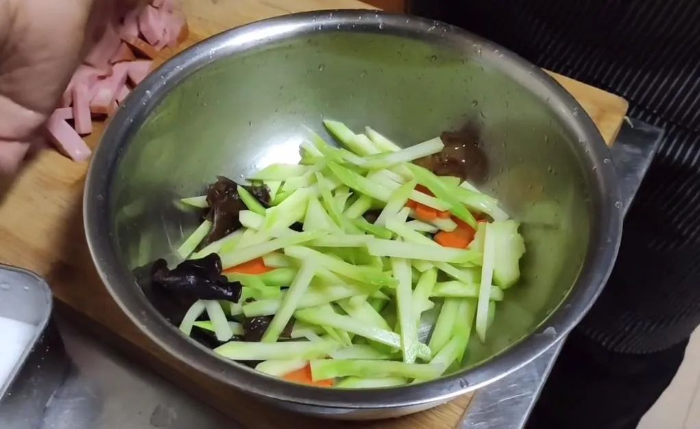 寰堝浜哄彧鍚冩灉鑲夊叾瀹炴灉鐨篃鏄疂,寰堝浜哄彧鍚冩灉鑲夊叾瀹炴灉鐨墠鏄疂