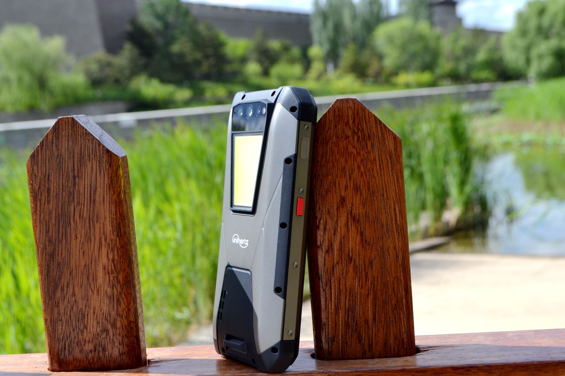 三防手机当随身wifi,三防手机能当普通手机用吗