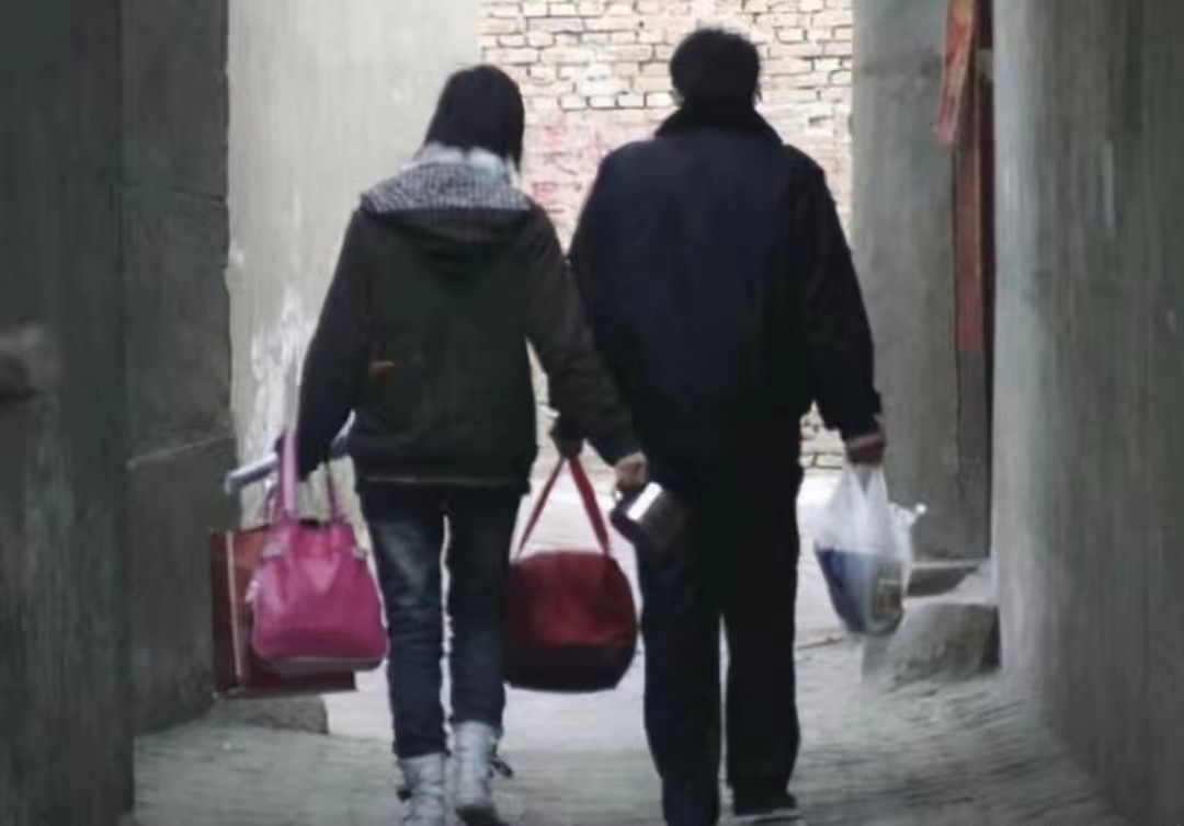 厂里临时搭伙过日子的夫妻,农民工临时搭伙过日子好吗