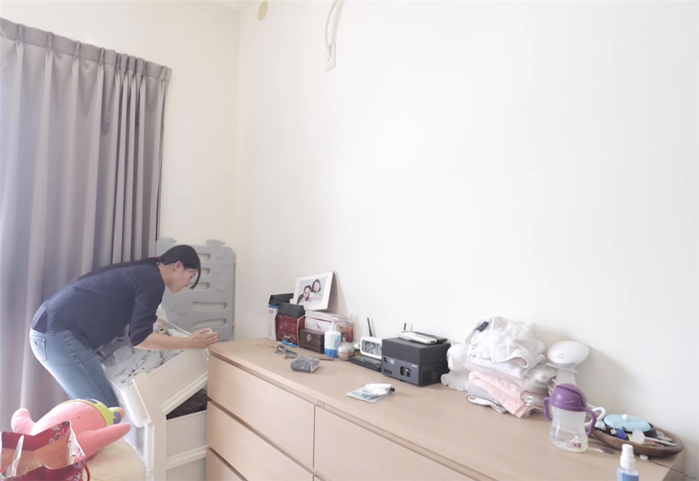 小两口用3天时间，将13㎡杂乱卧室变成森系风，网友：心服口服