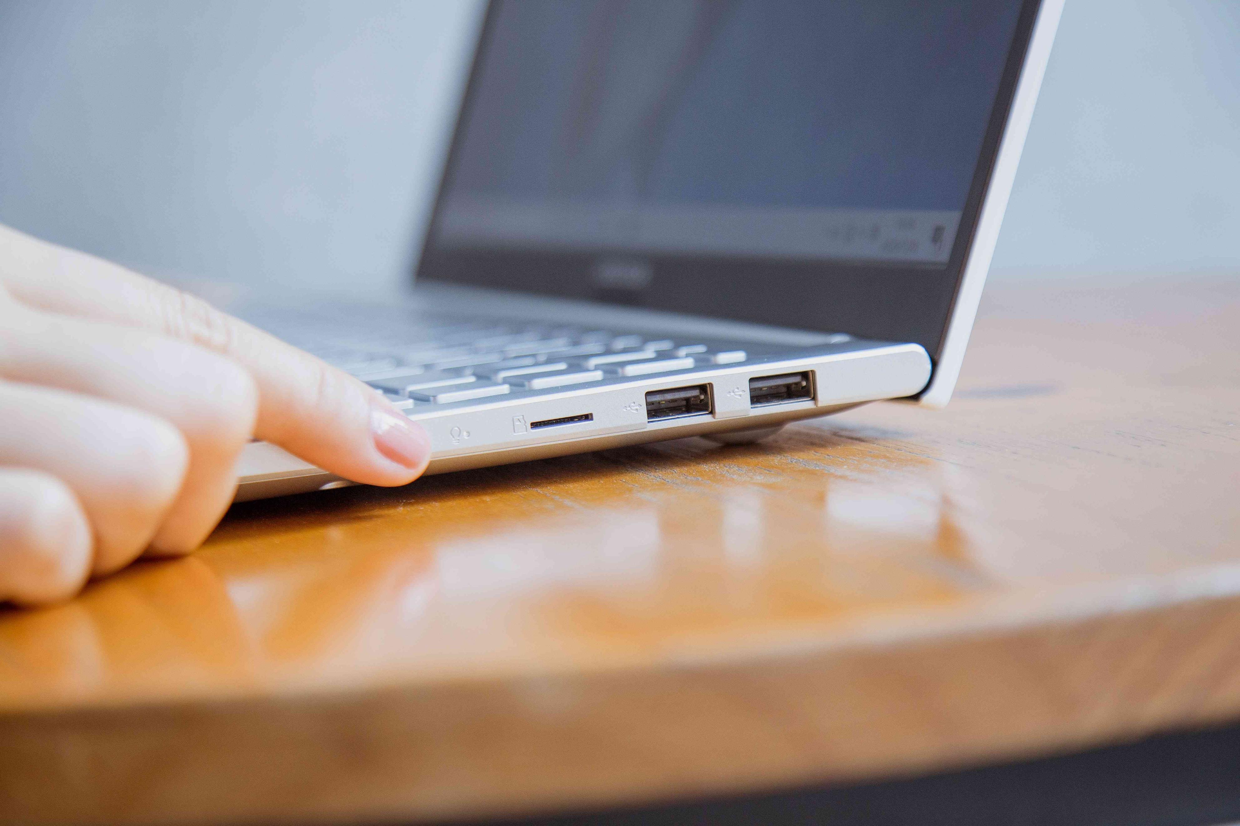 大一新生应如何选择笔记本电脑,大学常用的笔记本要什么配置