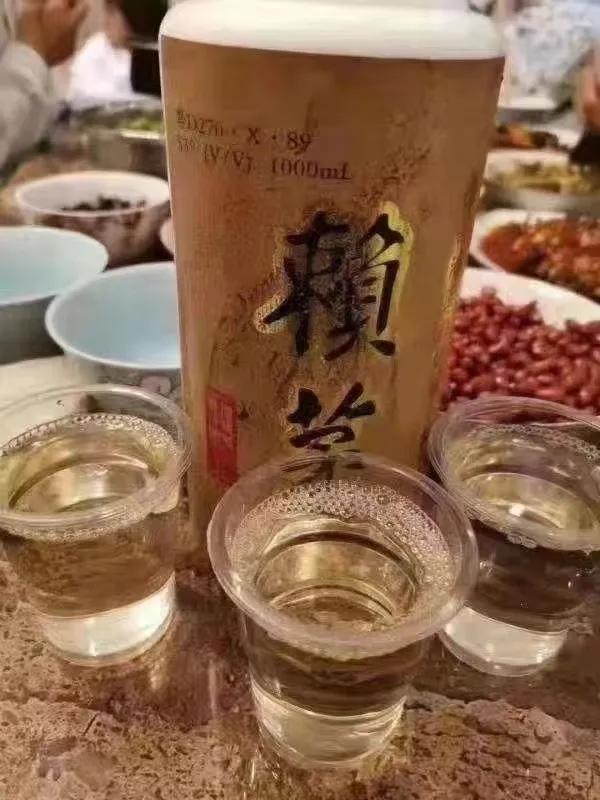 赖茅97香港回归白酒多少钱,2010年恒兴赖茅53度酱香型500ml价格