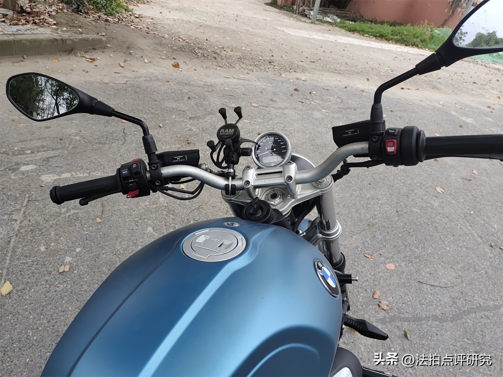 二手宝马摩托车8万左右的水鸟 (十万左右的二手宝马摩托车)