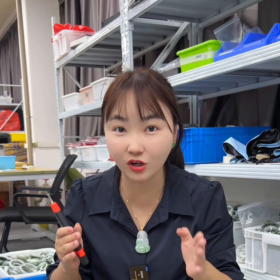 3000块的盲盒,30000块钱的翡翠盲盒