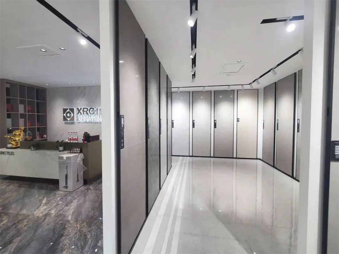 新润成瓷砖店面,新润成瓷砖无为旗舰店