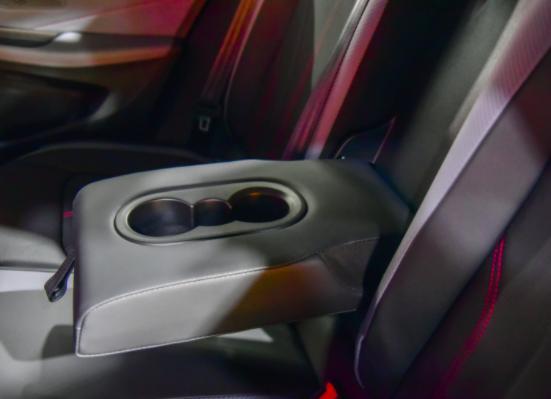 21款凌渡和21款思域哪个值得入手,凌渡1.8t和思域1.5哪个好