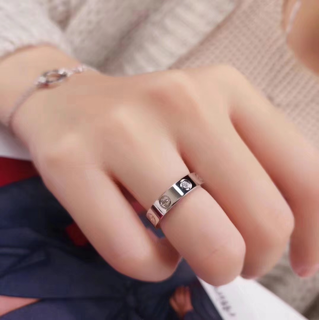 cartier卡地亚love情侣对戒18k玫瑰金,卡地亚对戒款式新款