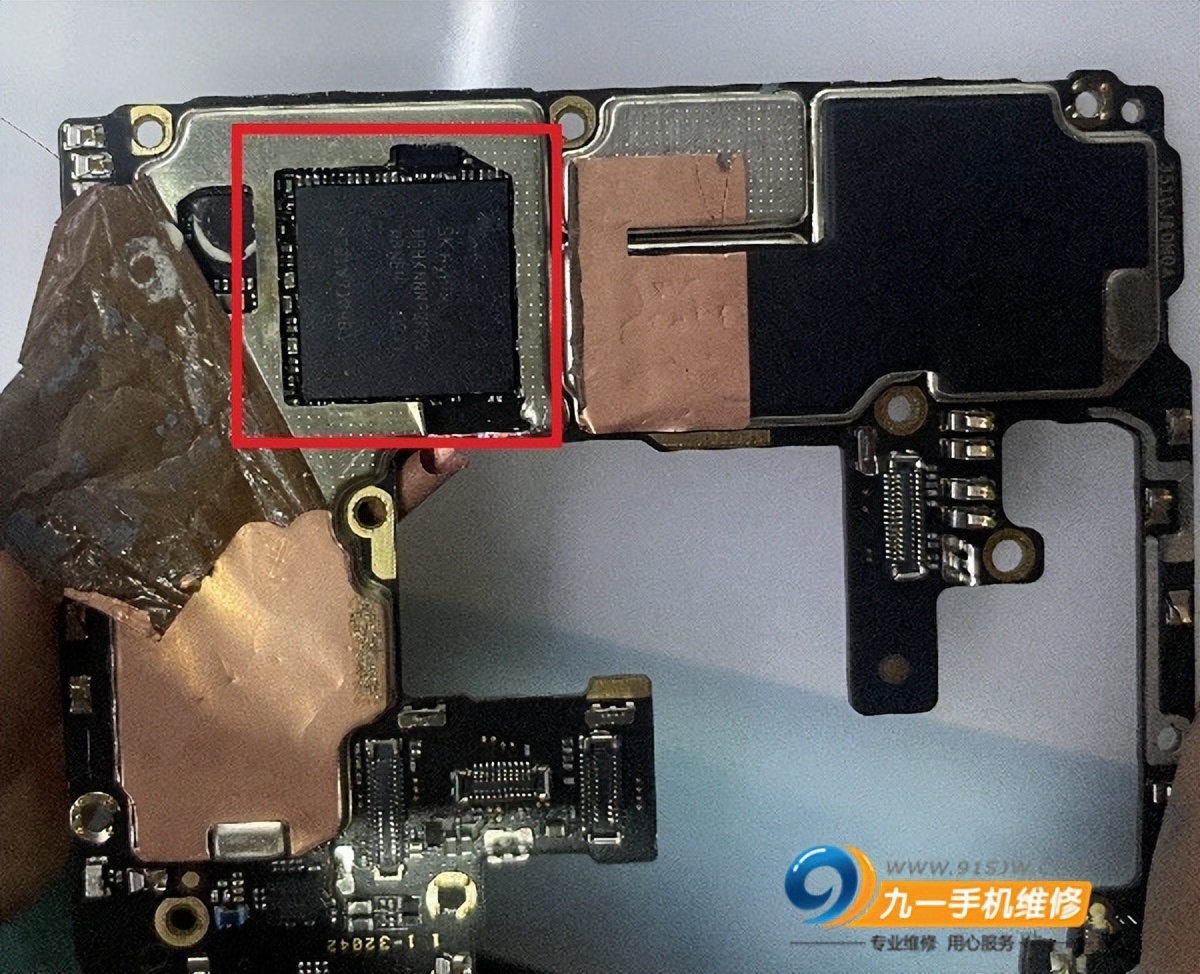 红米k30pro手机,红米k30pro充电亮红灯不开机