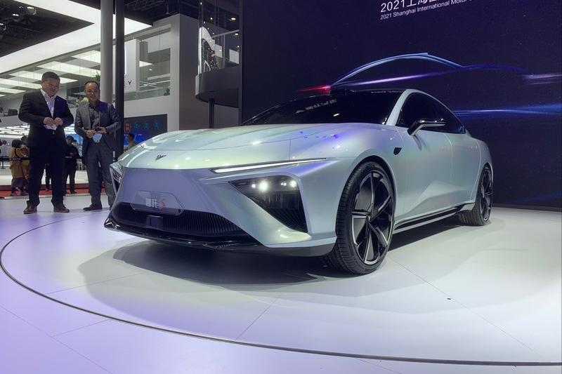 四年市值蒸发4200亿，曾经的流氓头子360，也想直播