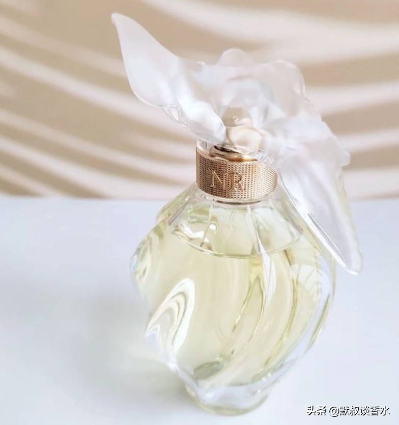 全球三大畅销老香之一——丽娜蕙姿比翼双飞