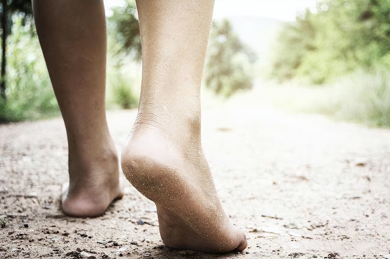 鞋子脏了怎么洗,鞋底骑车环球旅行