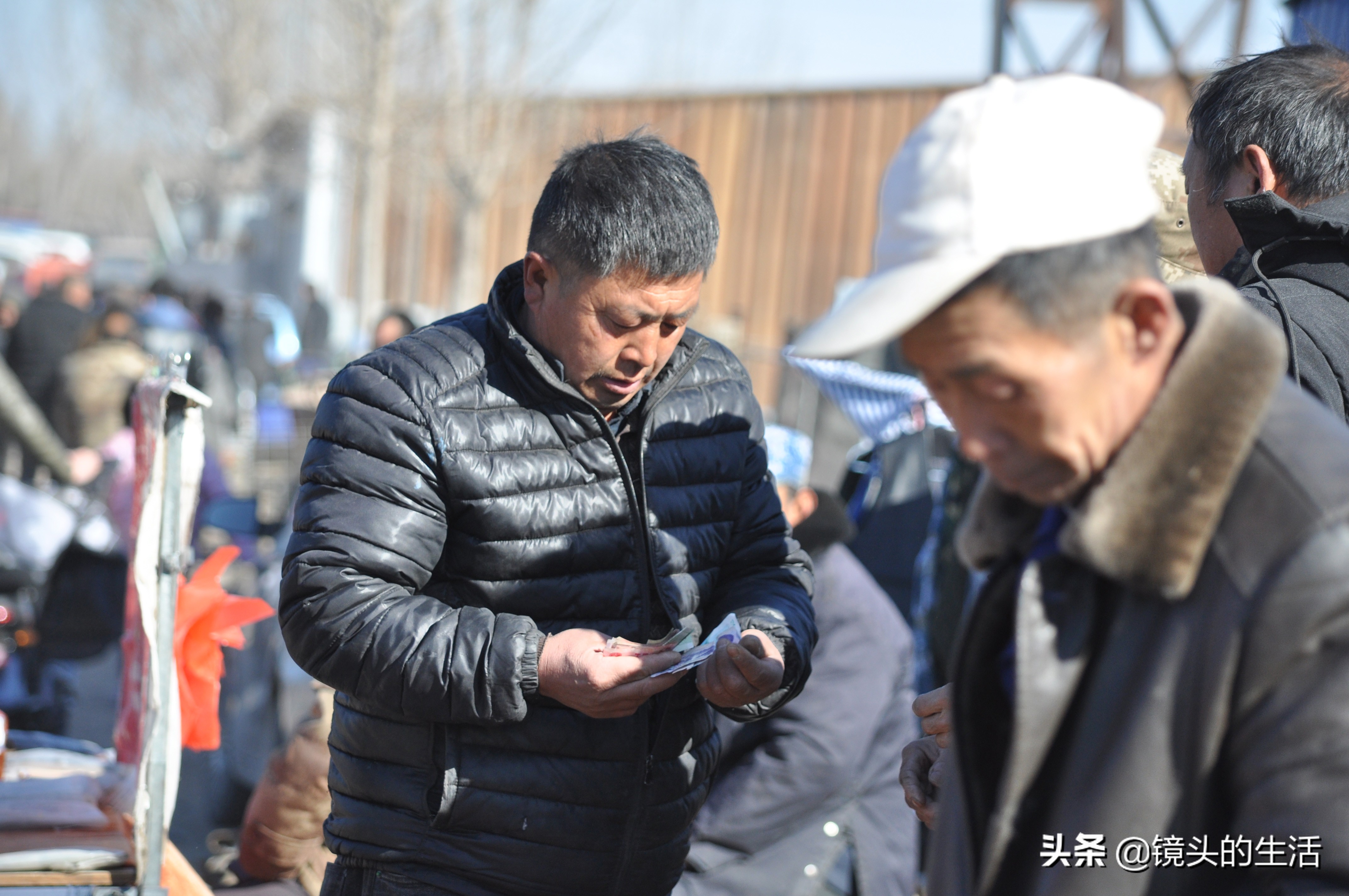 农村大叔做生意的视频,农村大爷小生意一月能赚20000元