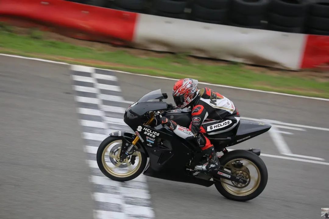 赫璐轮胎直播间,赫璐轮胎是哪里生产