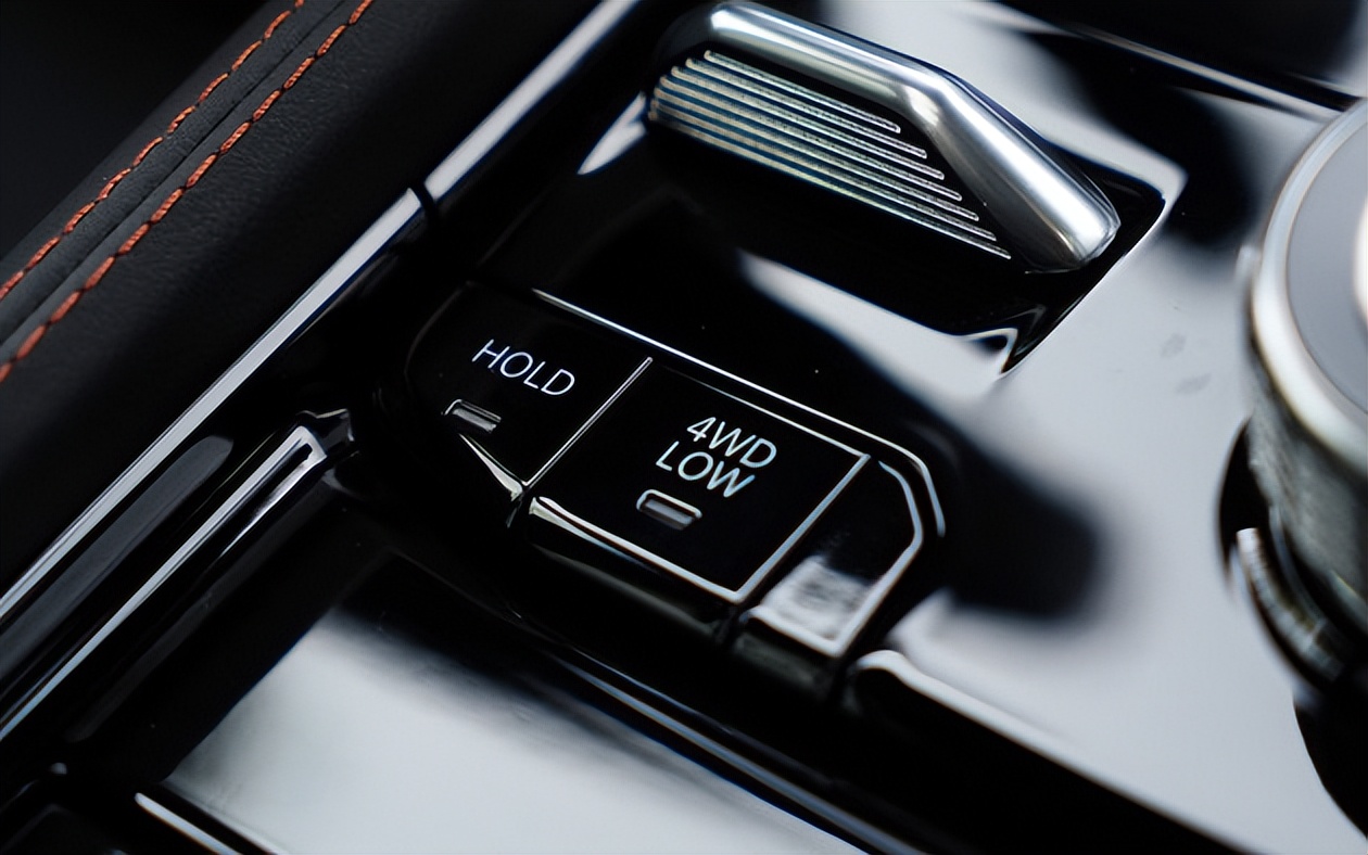 jeep大切诺基4xe落地价西安,全新jeep大切诺基柴油