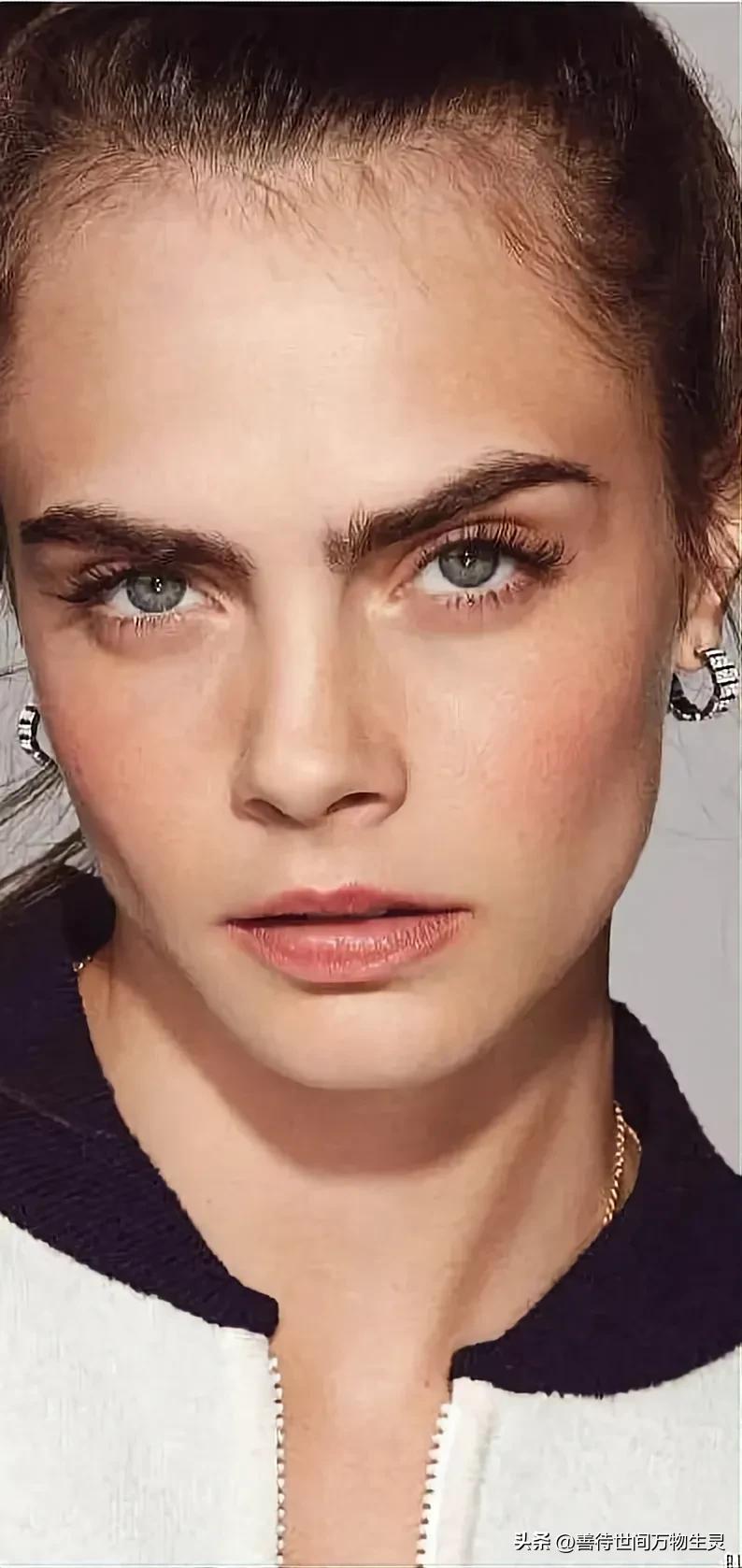 英国超模卡拉迪瓦伊,英国超模卡拉迪瓦伊海边