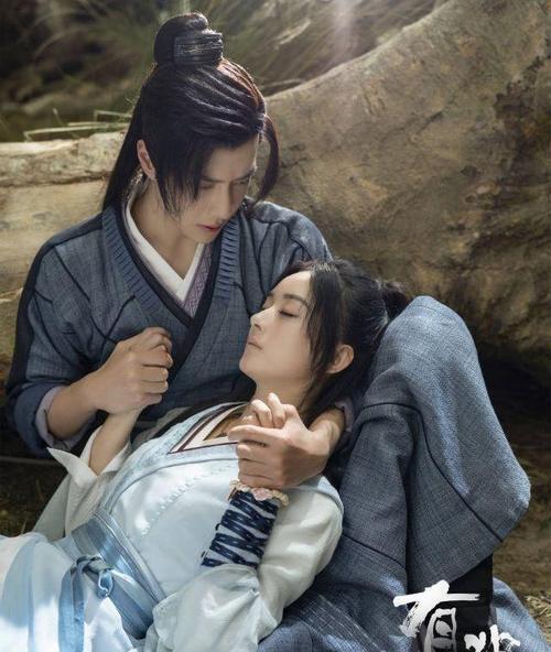 鍗佷節骞村墠浠栨姏寮冧簡浜茬敓濂冲効,鍗佷節骞村墠濂规姏寮冨弻鑳炶儙