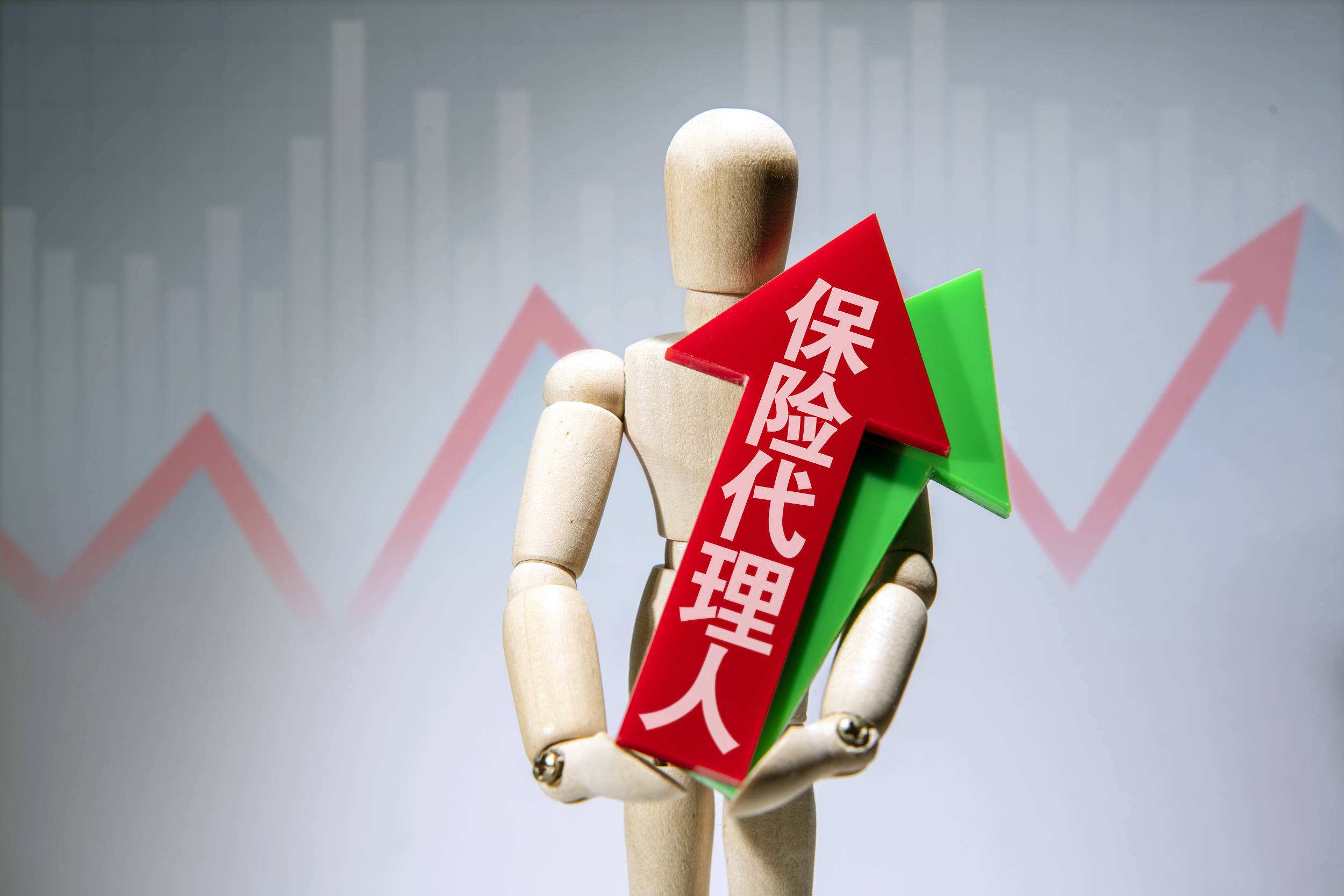 保险行业潜规则大揭秘,保险人对保险行业的认知和理解