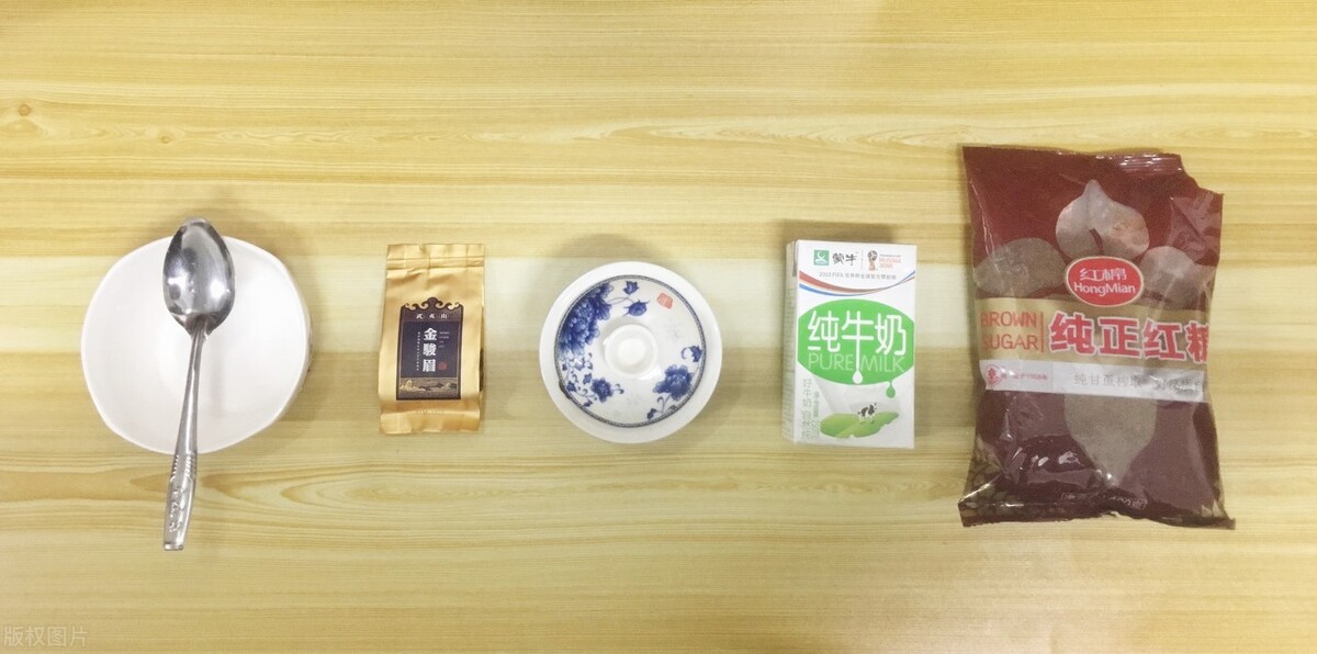 奶茶怎么做好喝又简单不用电,奶茶不用机器的都怎么做