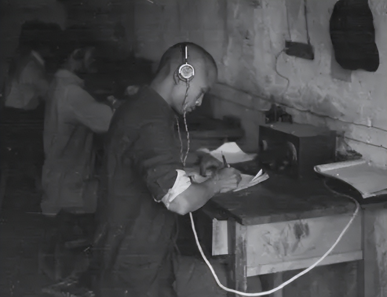 特工女儿回忆：长大才知，1931年那晚，母亲为何深夜要求女儿跳舞