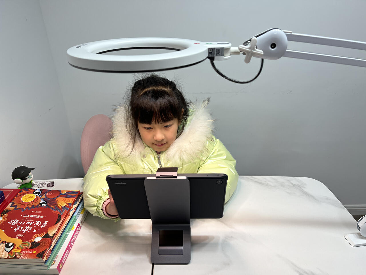 nir红光能用于照射眼睛么,nir红光护眼台灯靠谱吗