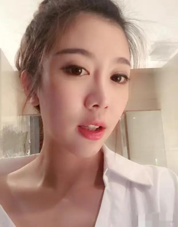 现任男足主教练李铁,前男足主教练李铁近况