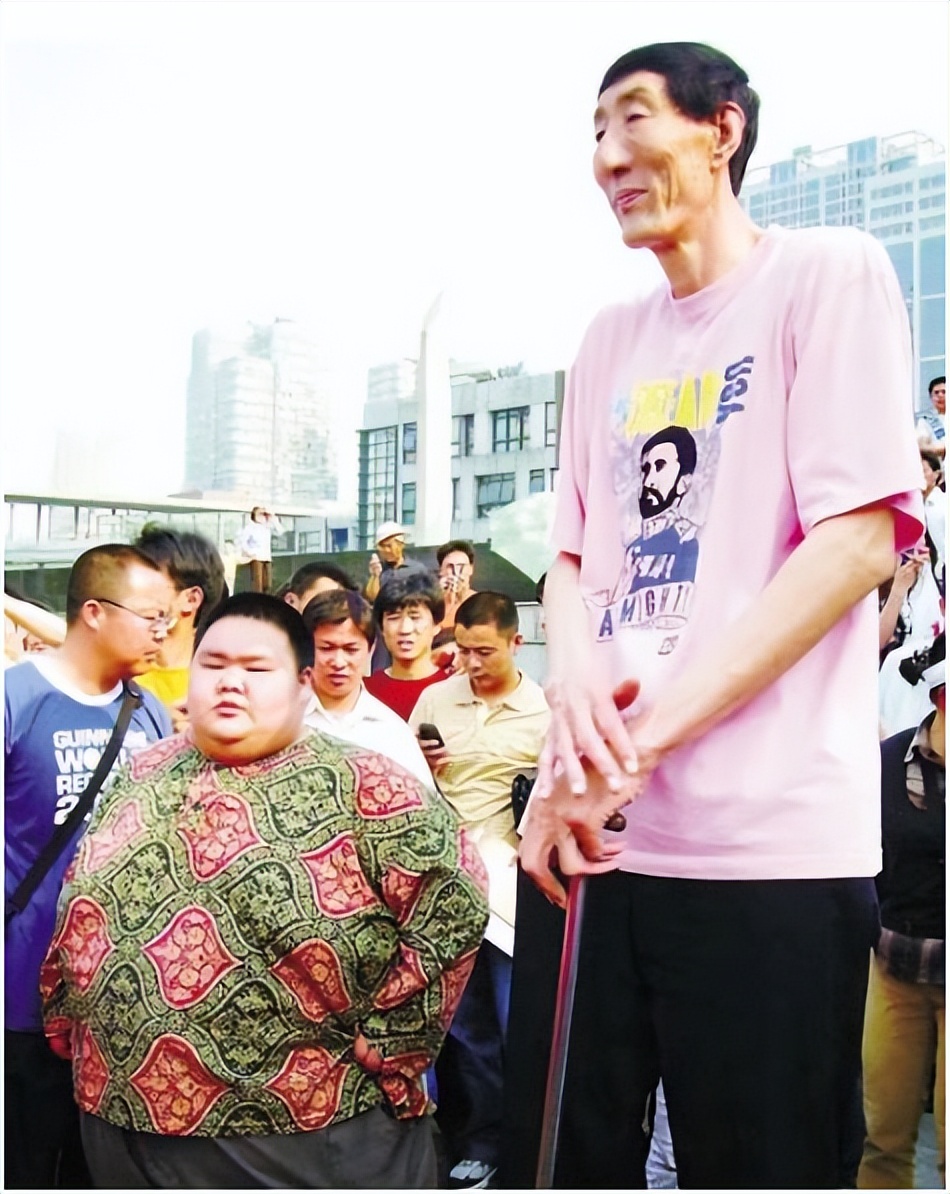 巨人鲍喜顺老婆身高,巨人鲍喜顺的妻子儿子现在有多高