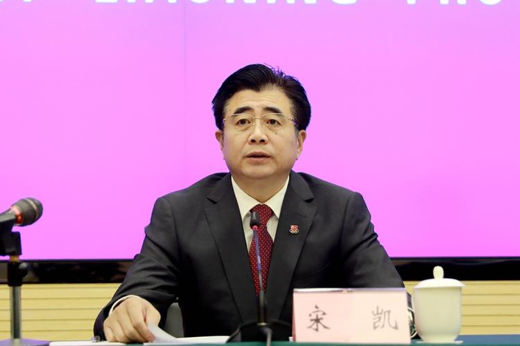 孙雯高洪波足协,高洪波孙雯获重用留任