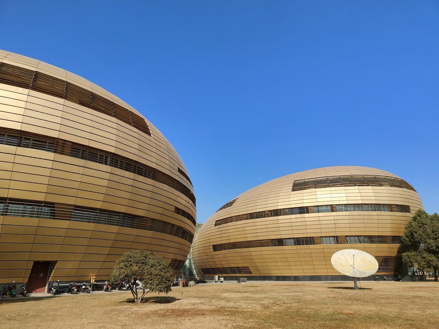 真我gtneo2t和真我gtneo闪速版,真我gtneo5将搭载240w快充