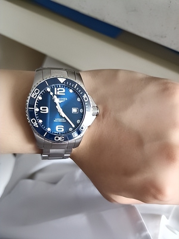 浪琴康卡斯潜水机械表价格,浪琴康卡斯潜水机械表怎么上条