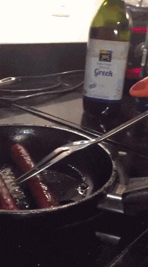 “性取向测试!”如果你看到的是一群人在游泳,那就再仔细看看