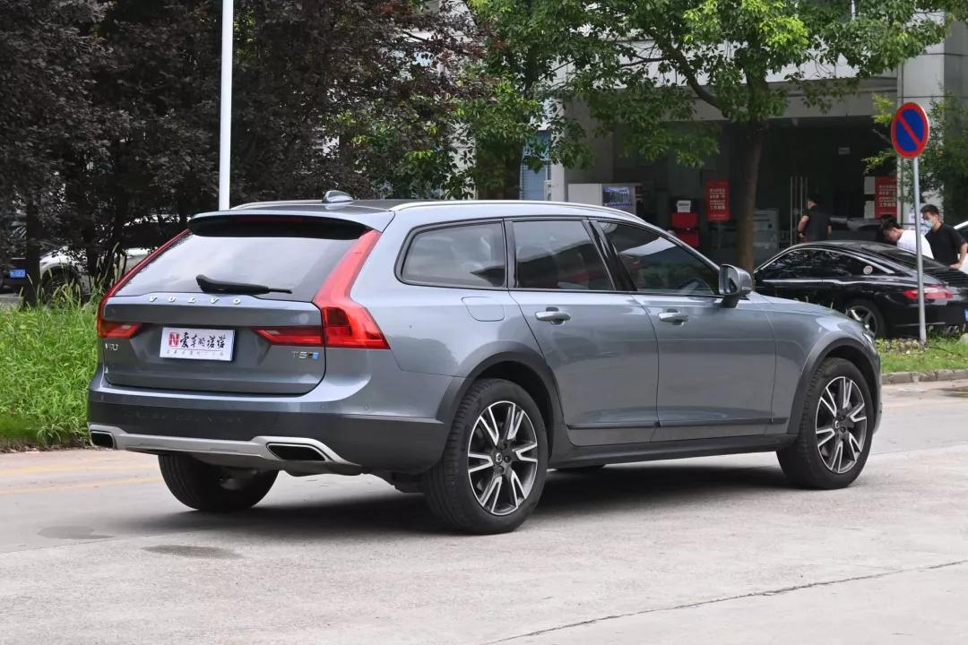 沃尔沃v90cc2022款试驾评测,沃尔沃v90和v90cc对比试驾