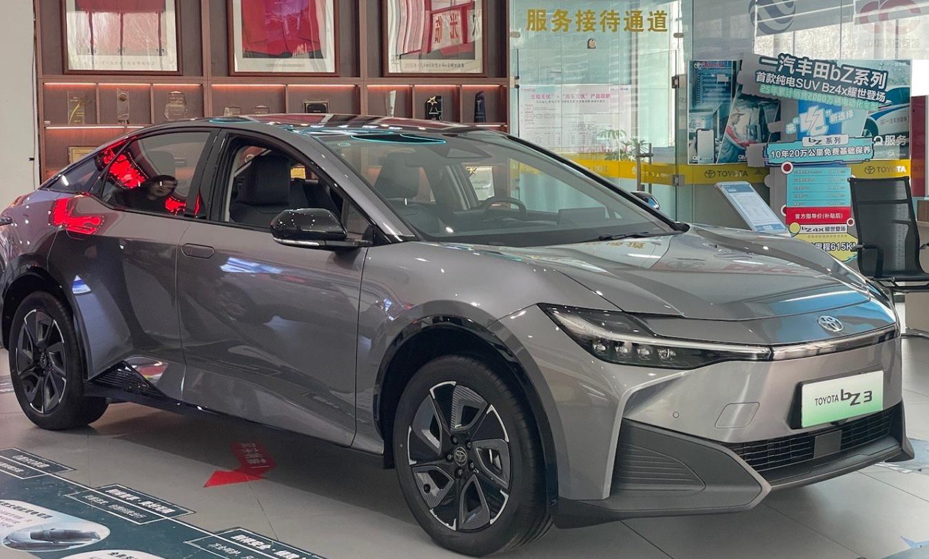 日本丰田固态电池新能源车,日本丰田固态电池研发成功