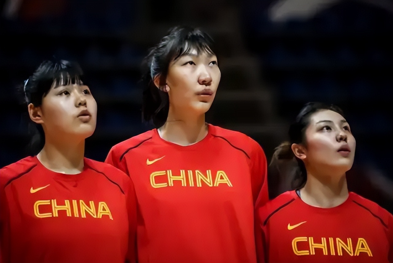 郑微谈两进女篮世界杯决赛,女篮2.29米中锋