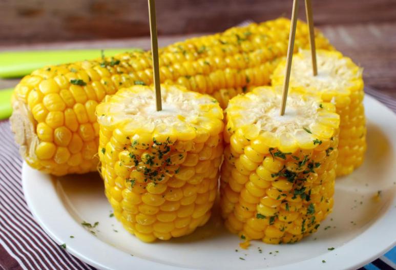 甜玉米和糯玉米哪个减肥效果更好,甜玉米和糯玉米哪个热量更低