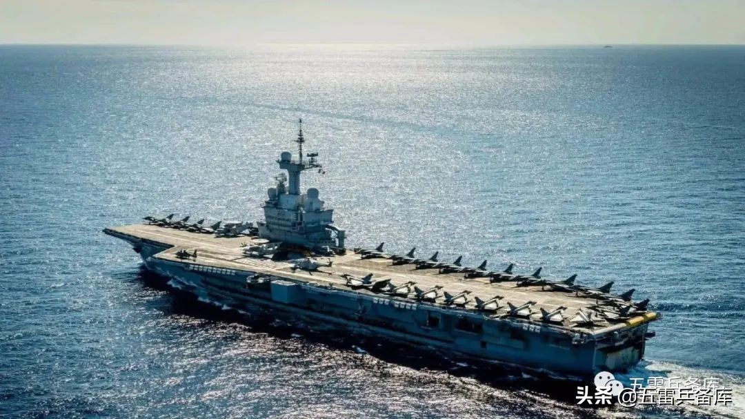 8万吨级的超大型航母,世界上最大吨位的航母排名前20