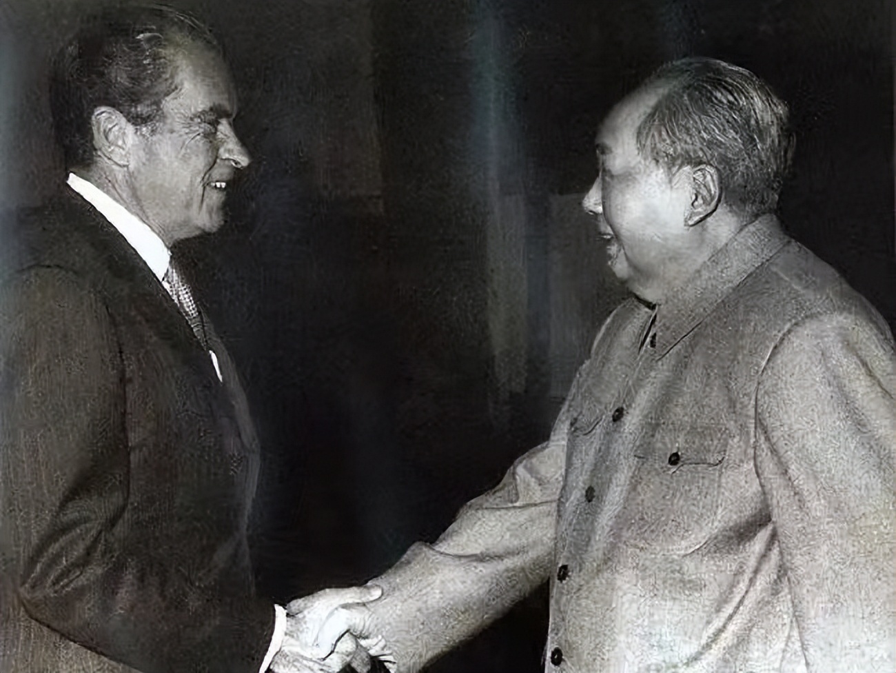 为何我国崛起势不可挡？近代史3次天佑中华，让西方阻击彻底失败