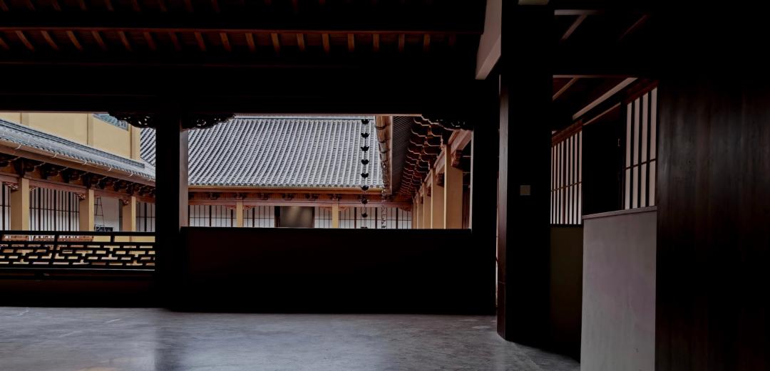 他用古法造400平方米房子,他用古法造400私宅