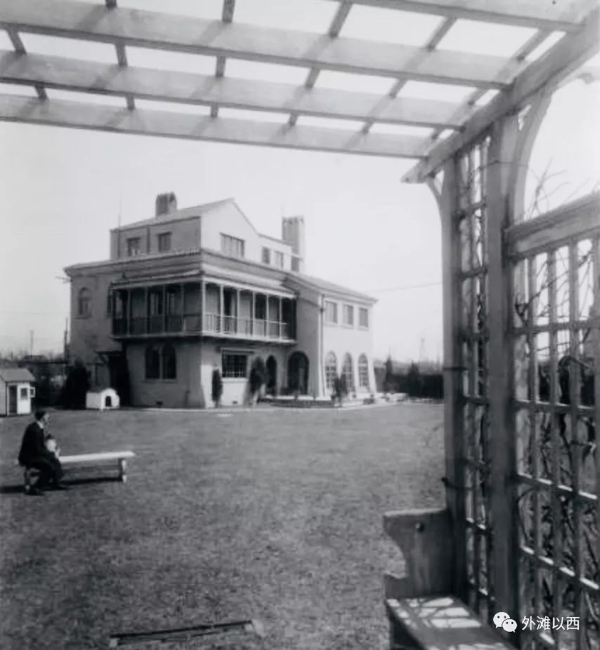 老上海的汽车4S店