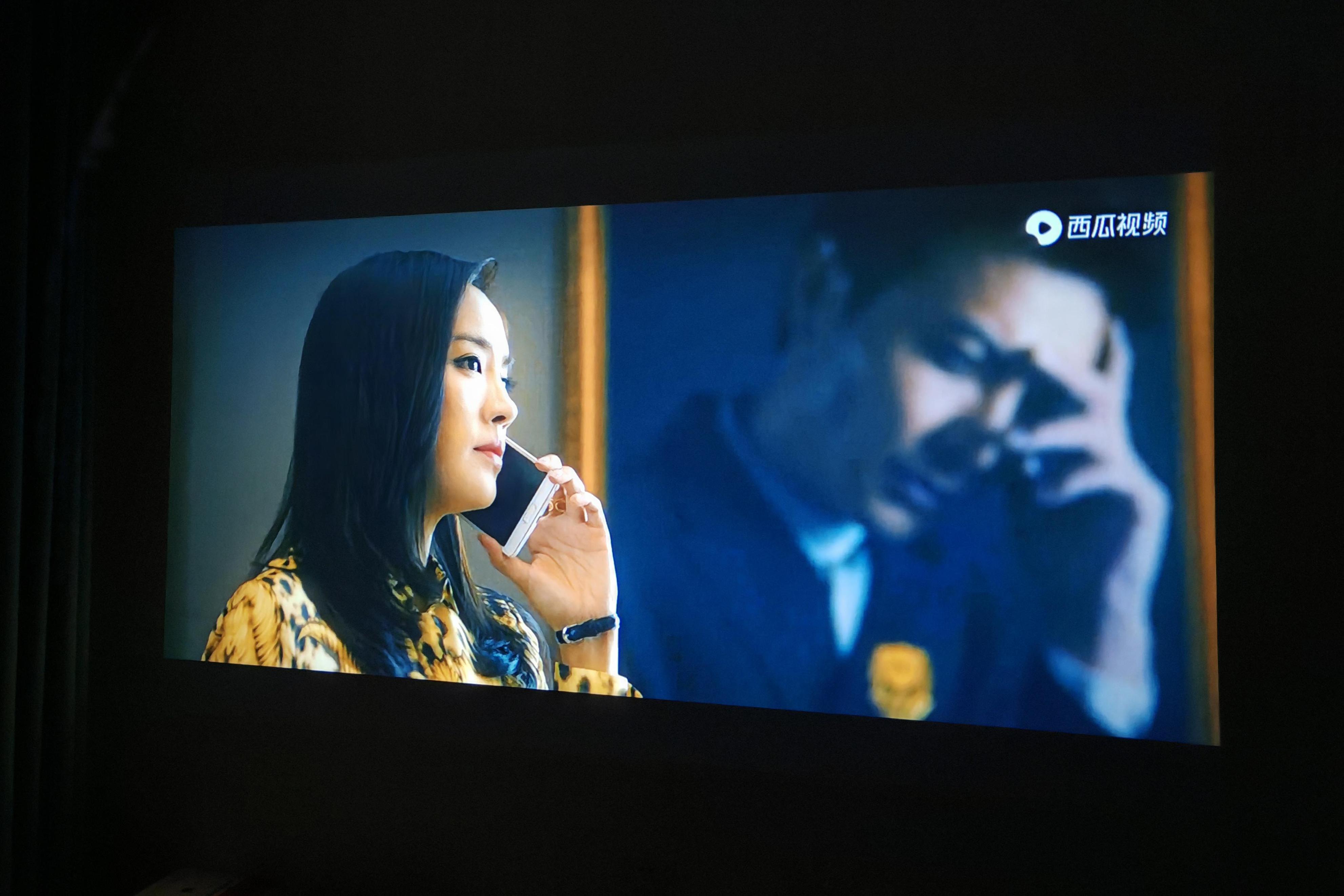 双倍亮度+JBL原装音响，表现到底如何？快乐星球O3投影深度评测