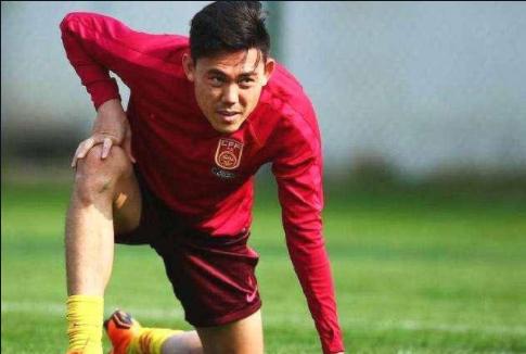 恒大vs苏宁首发保利尼奥首发,恒大vs富力郑智复出