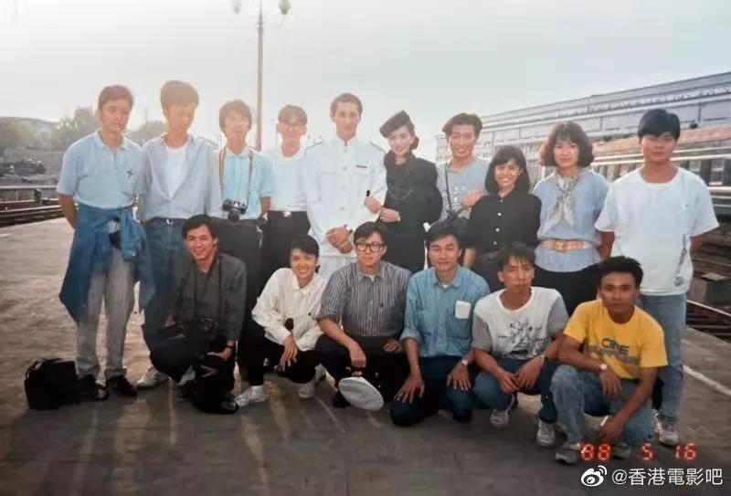 梅艳芳怎么走出失恋,梅艳芳漫步人生路