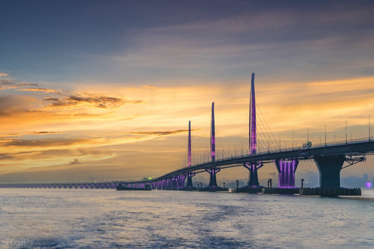 从珠海出发游港珠澳大桥,广州珠江游轮一日游